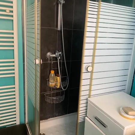 One Bedroom - Párizs